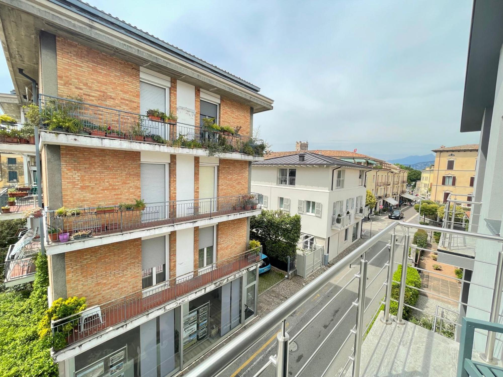 Bardolino Center Apartments Екстер'єр фото